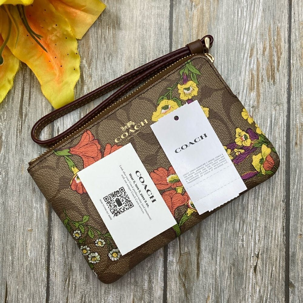 Coach Corner Zip Wristlet In Signature Canvas With Floral Print Wallet Bag Purse - Picture 5 of 7